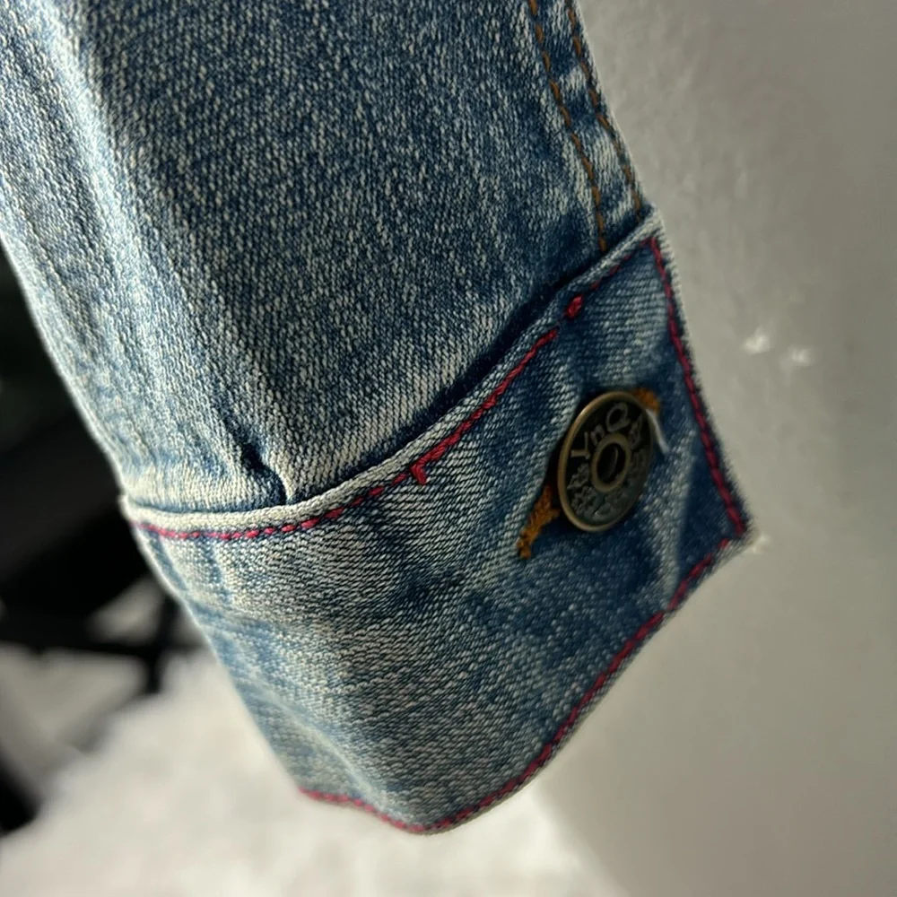 NWT YnQ Signature Distressed Cropped Denim Jacket Medium Blue Jean Jacket Trendy - Picture 8 of 16